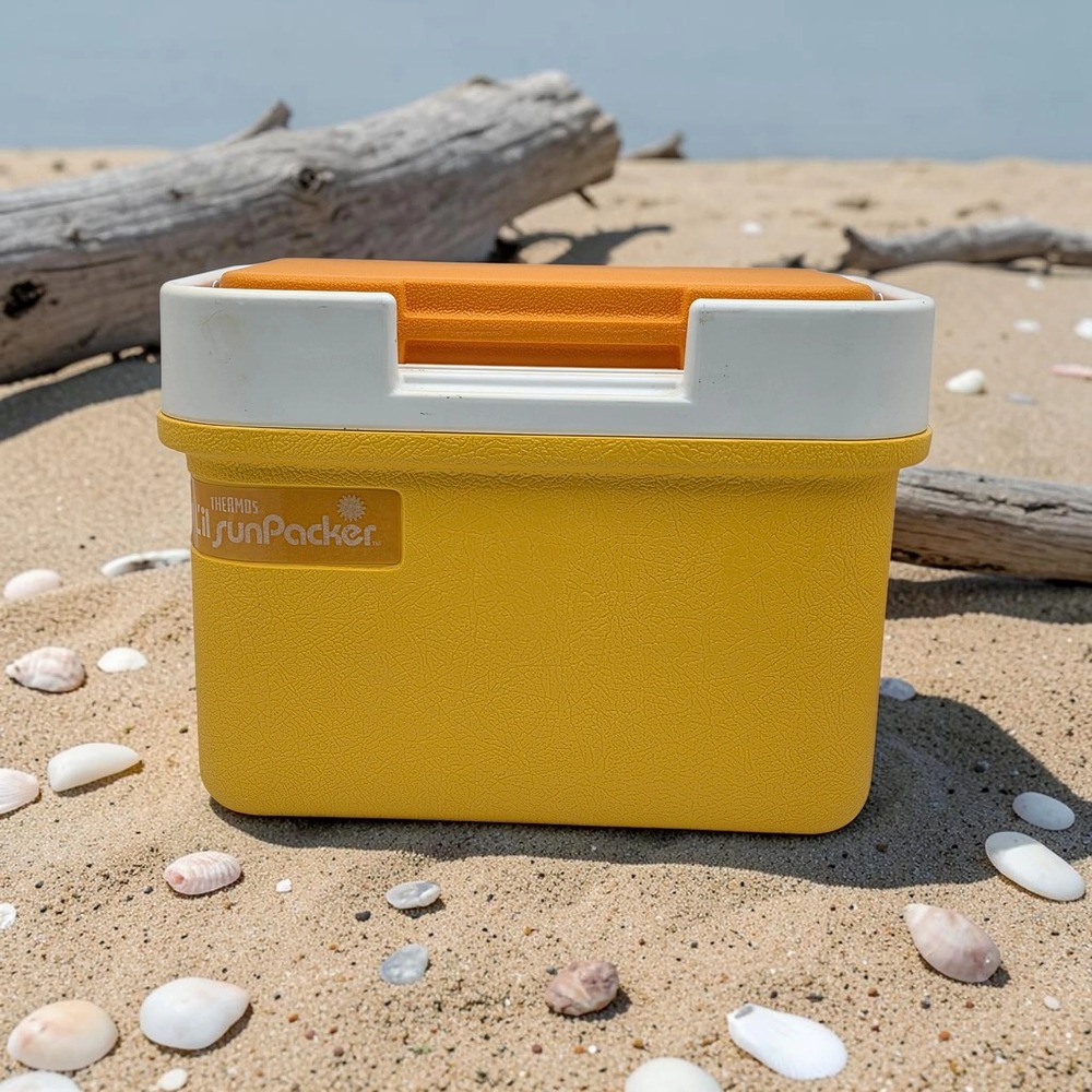 Thermos Lil SunPacker 6.5 Qt Cooler Vintage Small Plastic Yellow Retro Beach Box